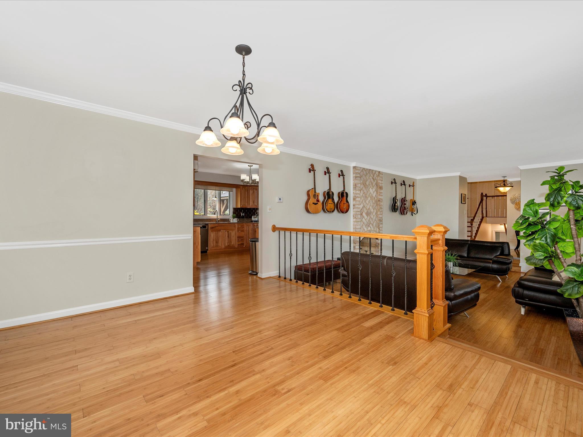 12101 MERRICKS COURT