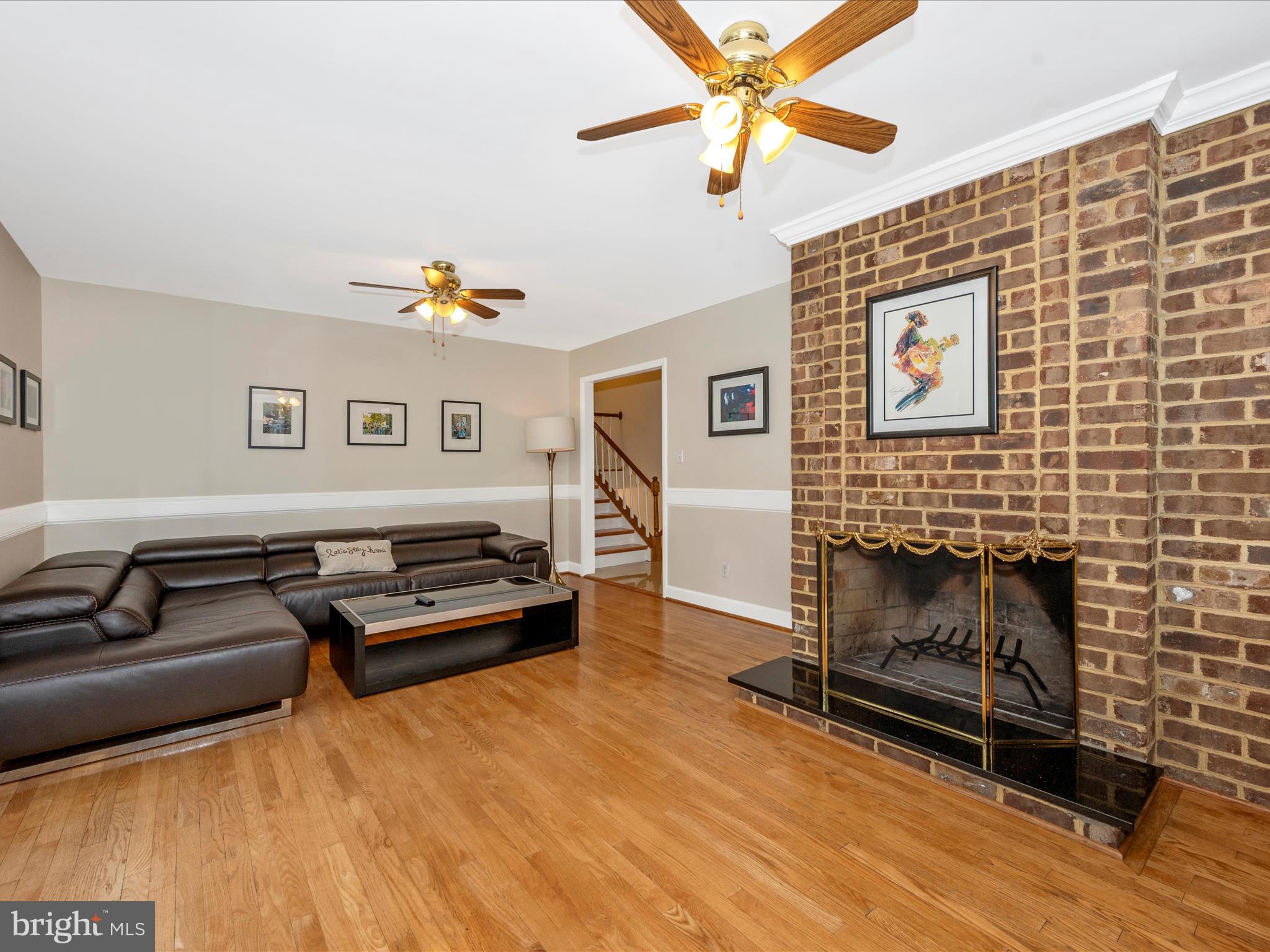12101 MERRICKS COURT