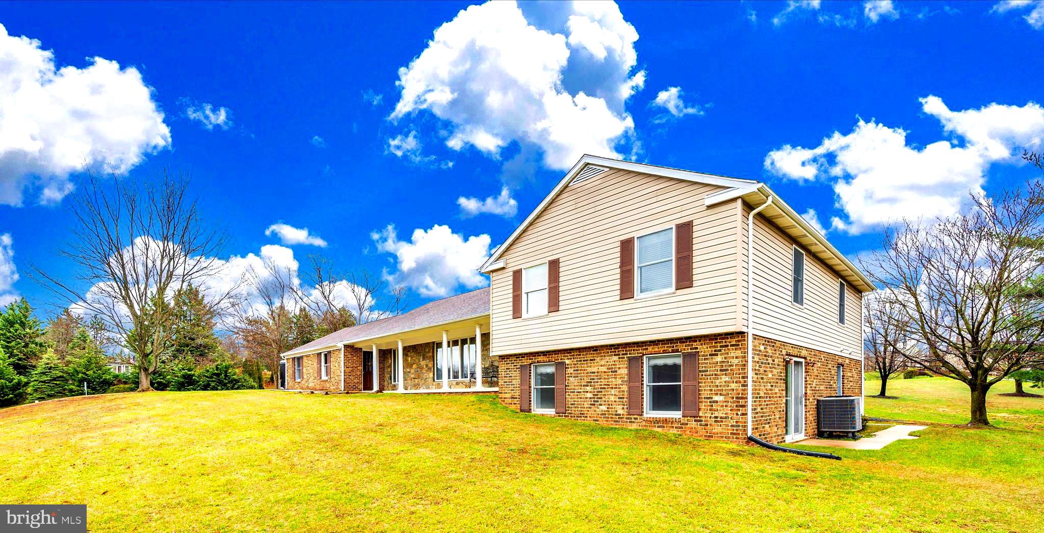 12101 MERRICKS COURT