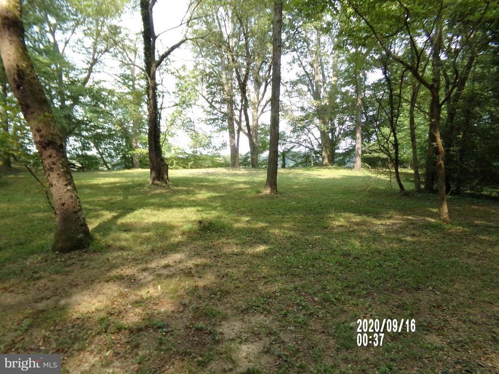 00 ROBERTS DRIVE