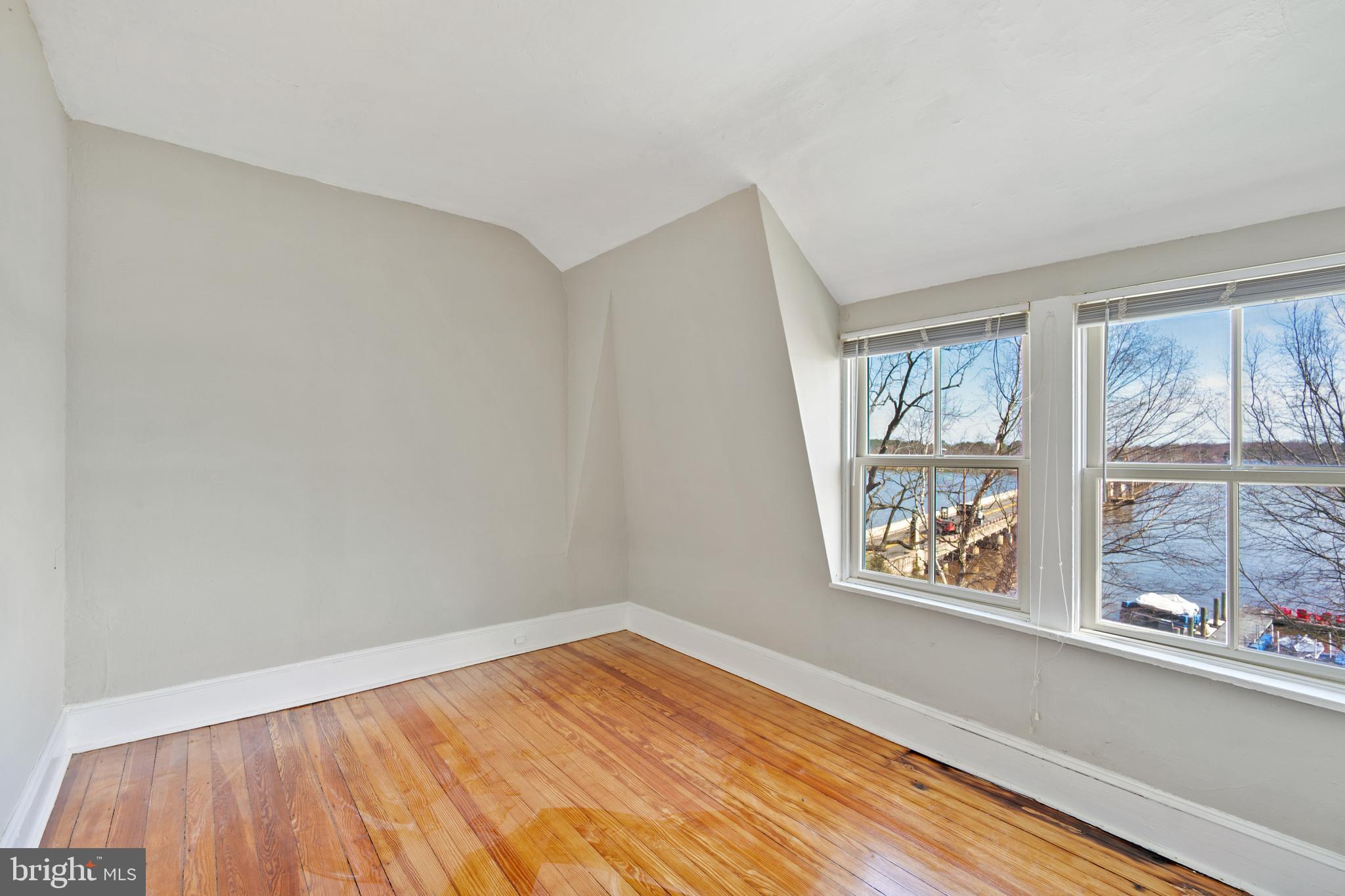 117 N WATER STREET 3A