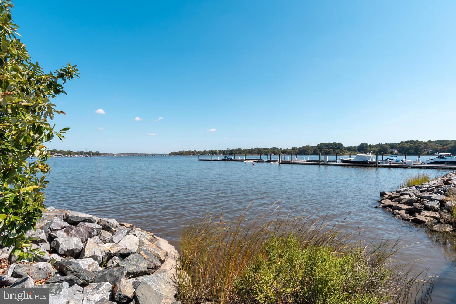 118 LITTLE HARBOR WAY 202