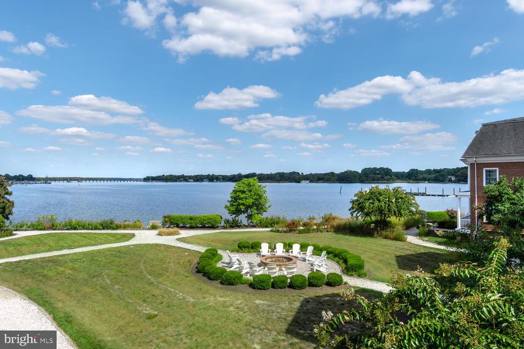 118 LITTLE HARBOR WAY 202