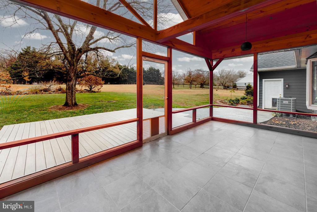 24204 DRAYTON LANDING DRIVE