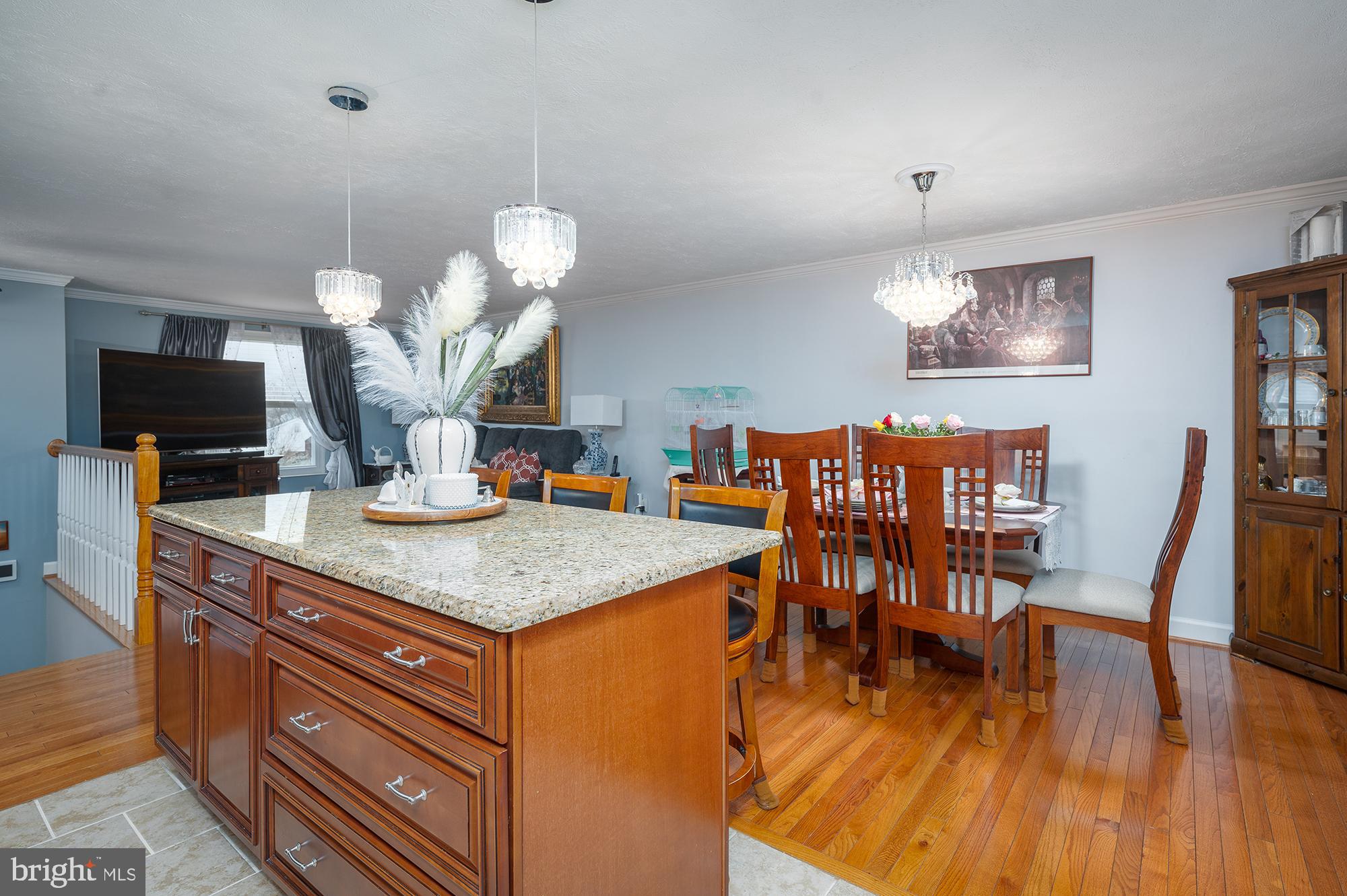 18306 POWHATAN COURT