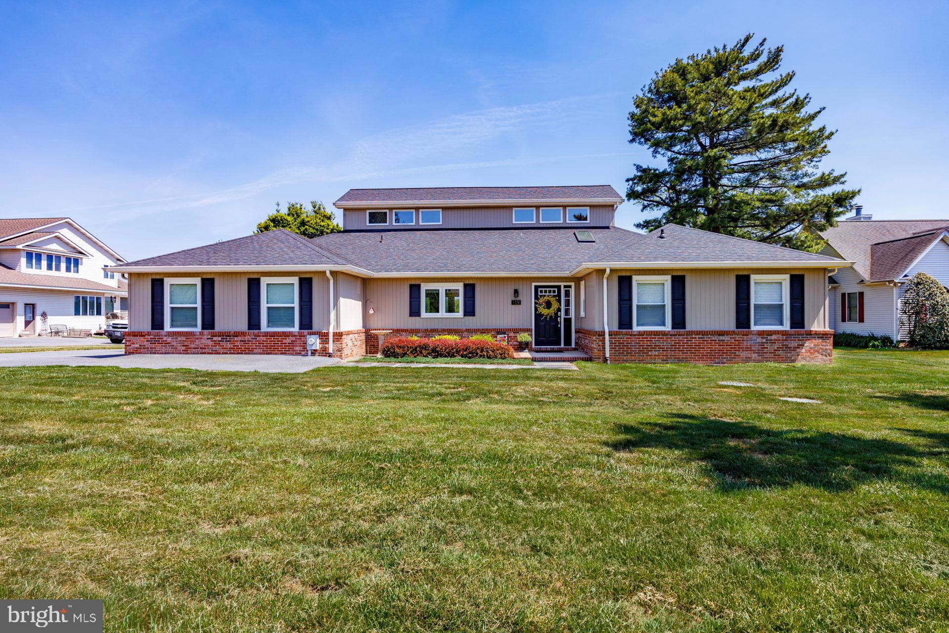 119 CONGRESSIONAL DRIVE