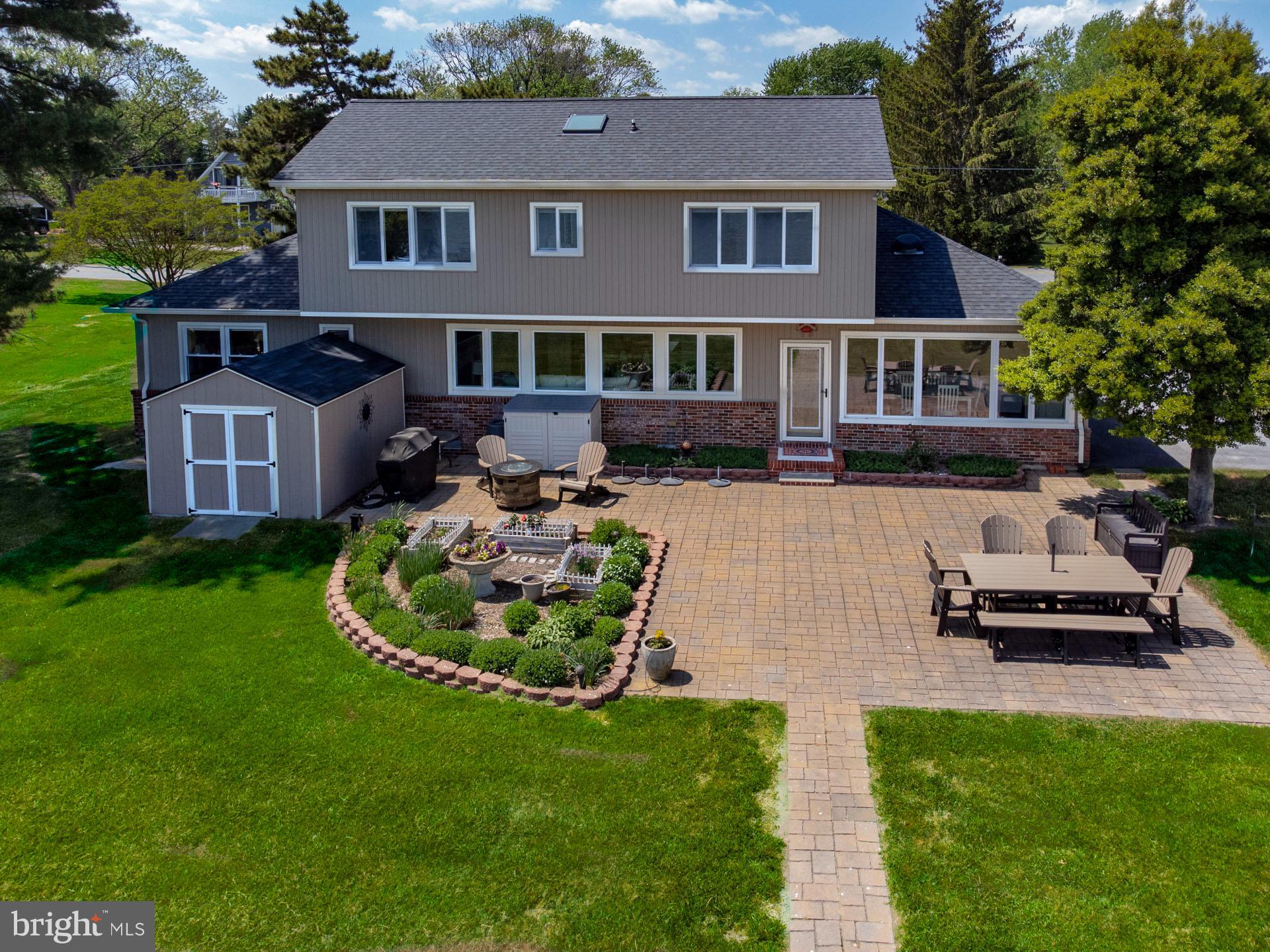 119 CONGRESSIONAL DRIVE