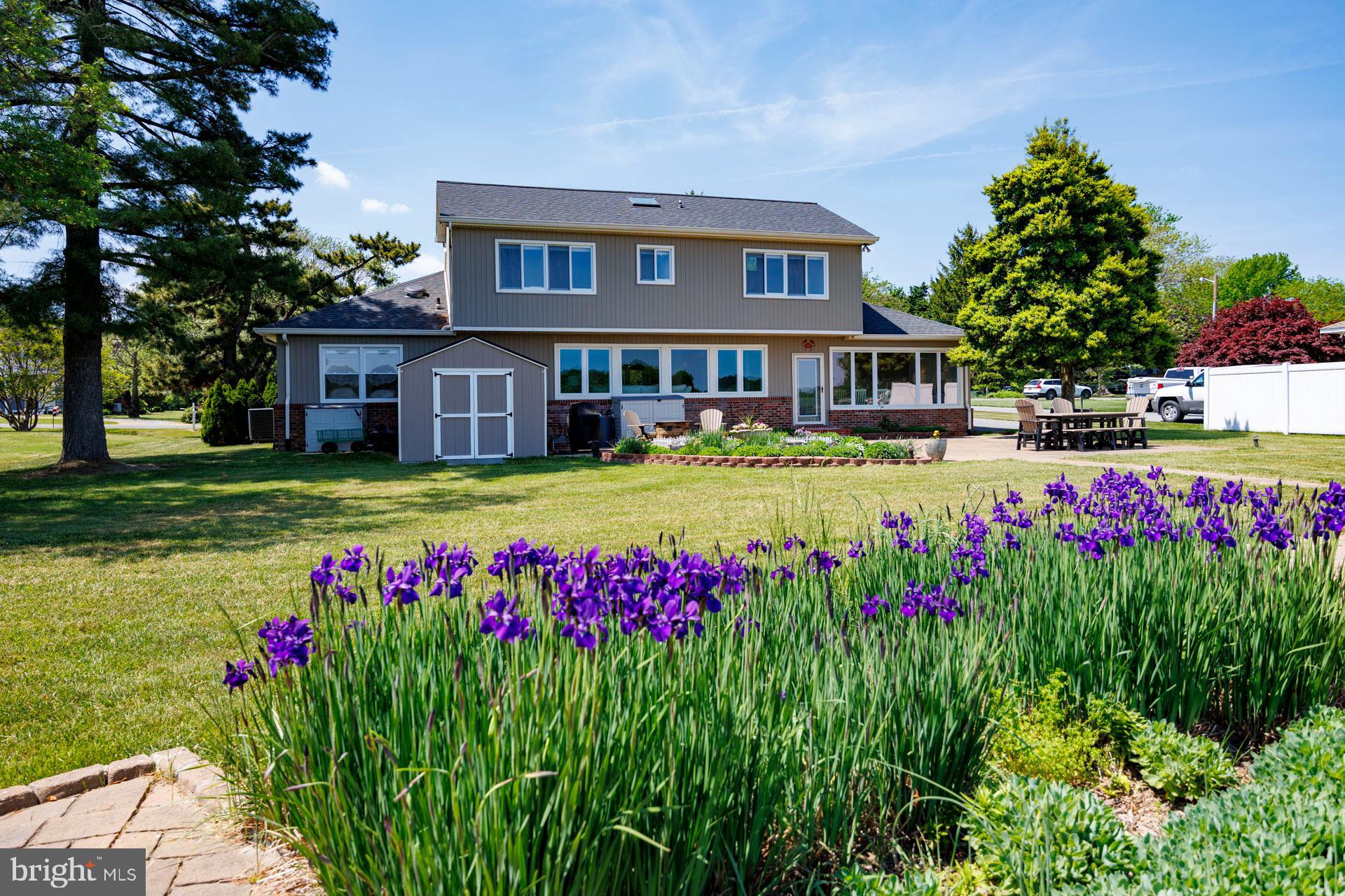 119 CONGRESSIONAL DRIVE