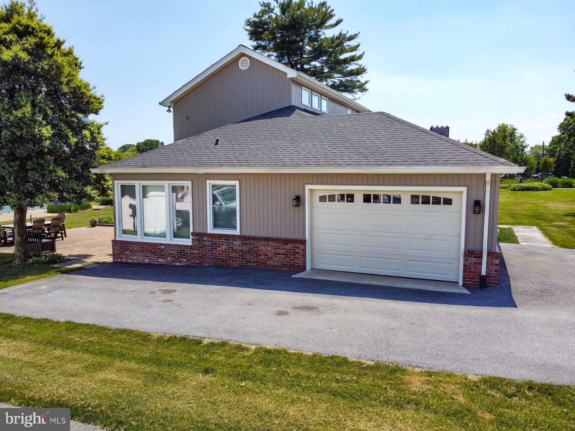 119 CONGRESSIONAL DRIVE