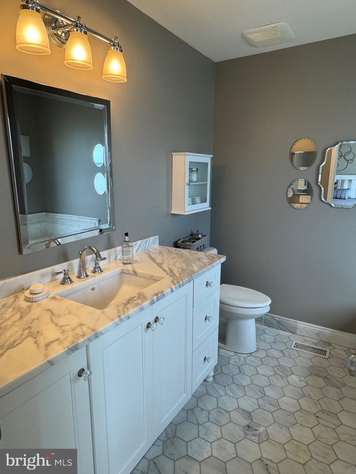 1301 OYSTER COVE DRIVE