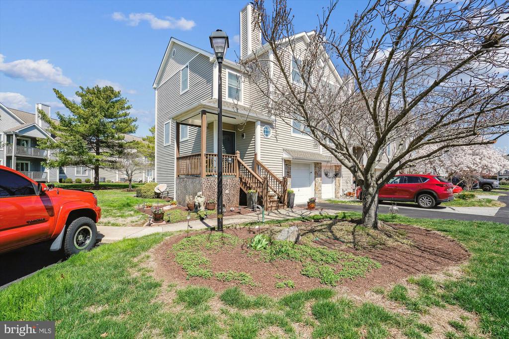 202 RINGNECK COURT