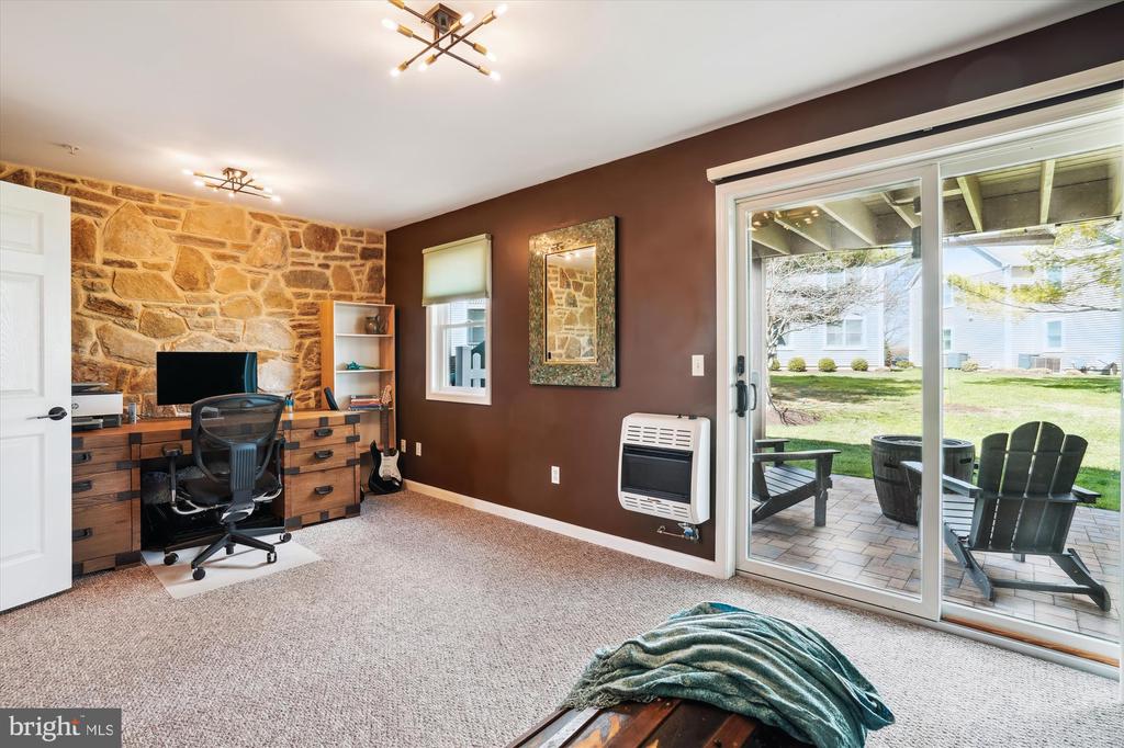 202 RINGNECK COURT