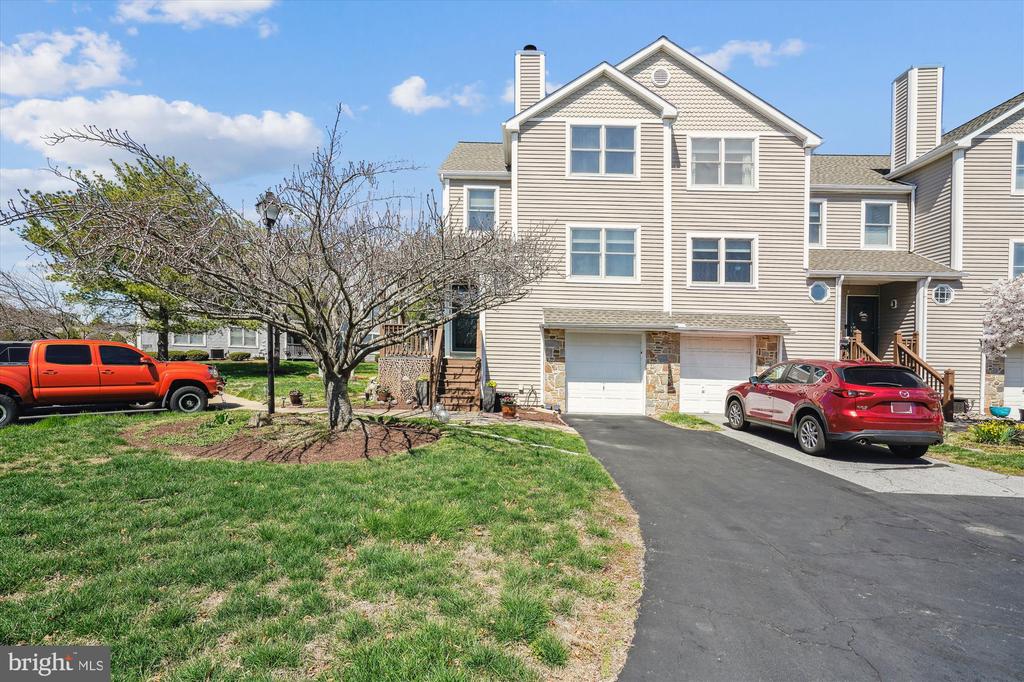 202 RINGNECK COURT