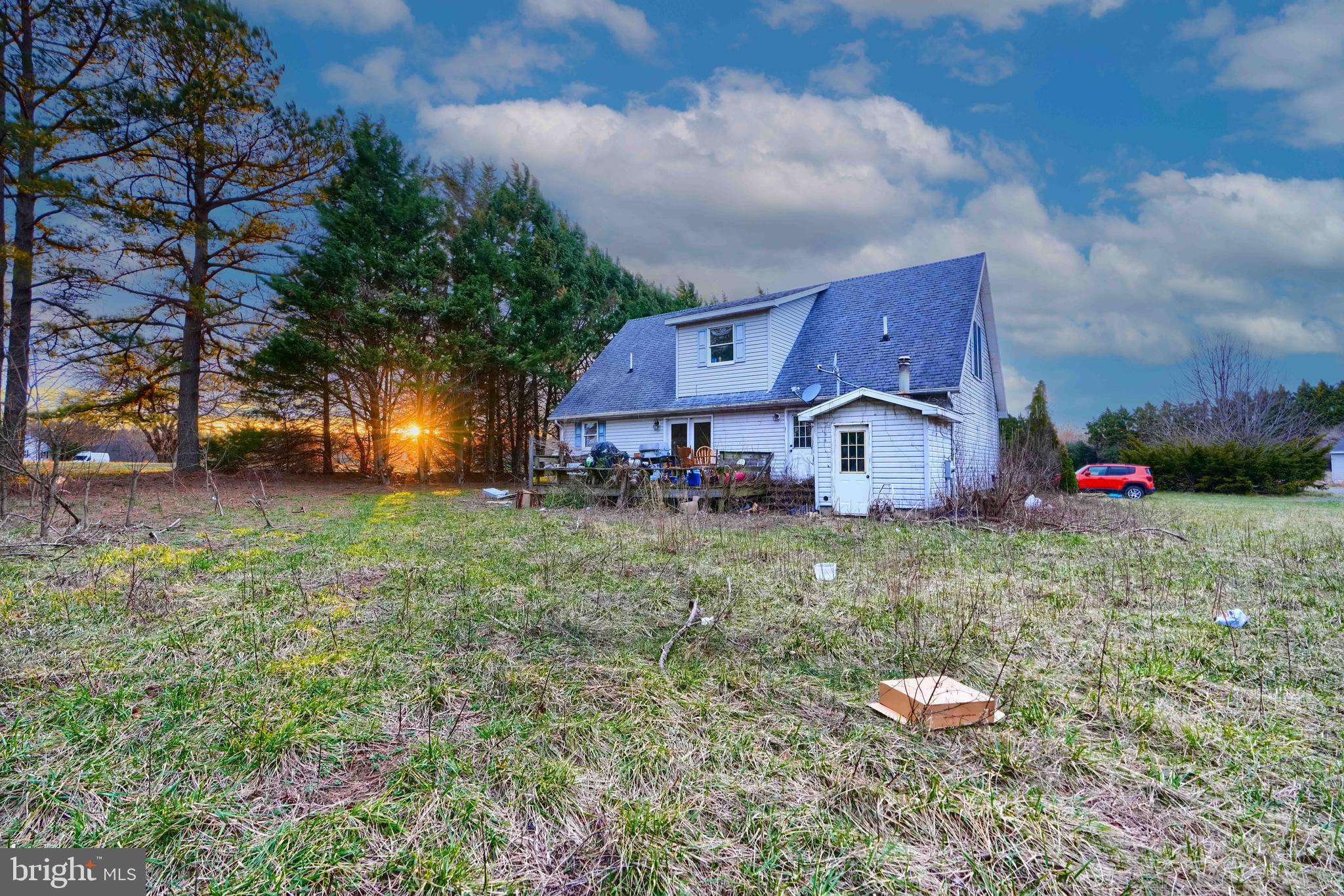 1520 DUDLEY CORNERS