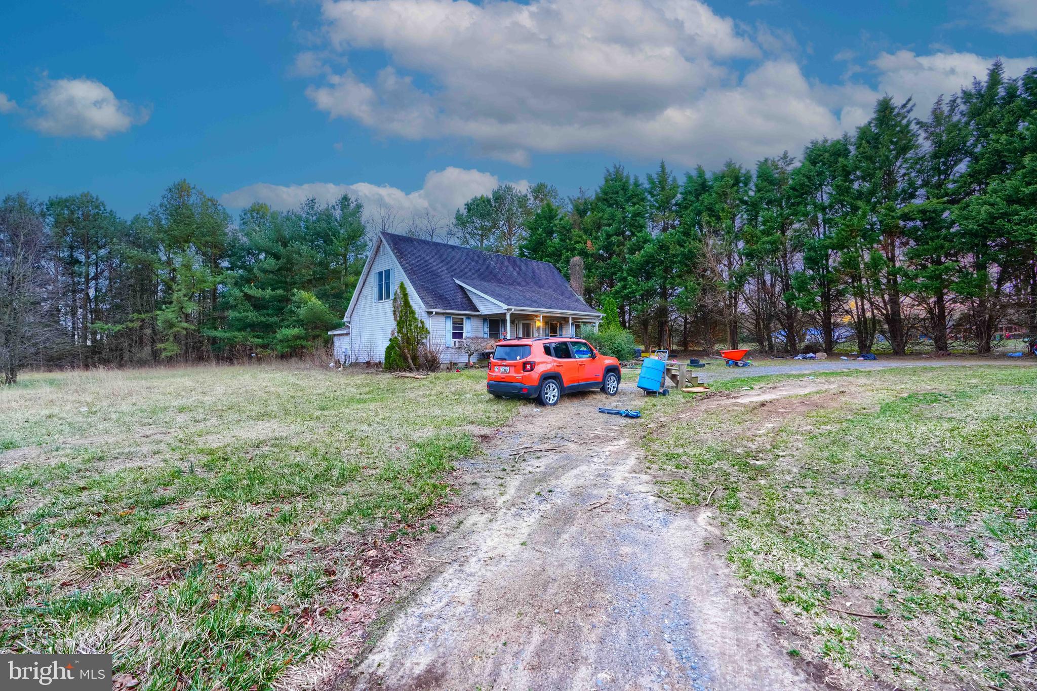 1520 DUDLEY CORNERS