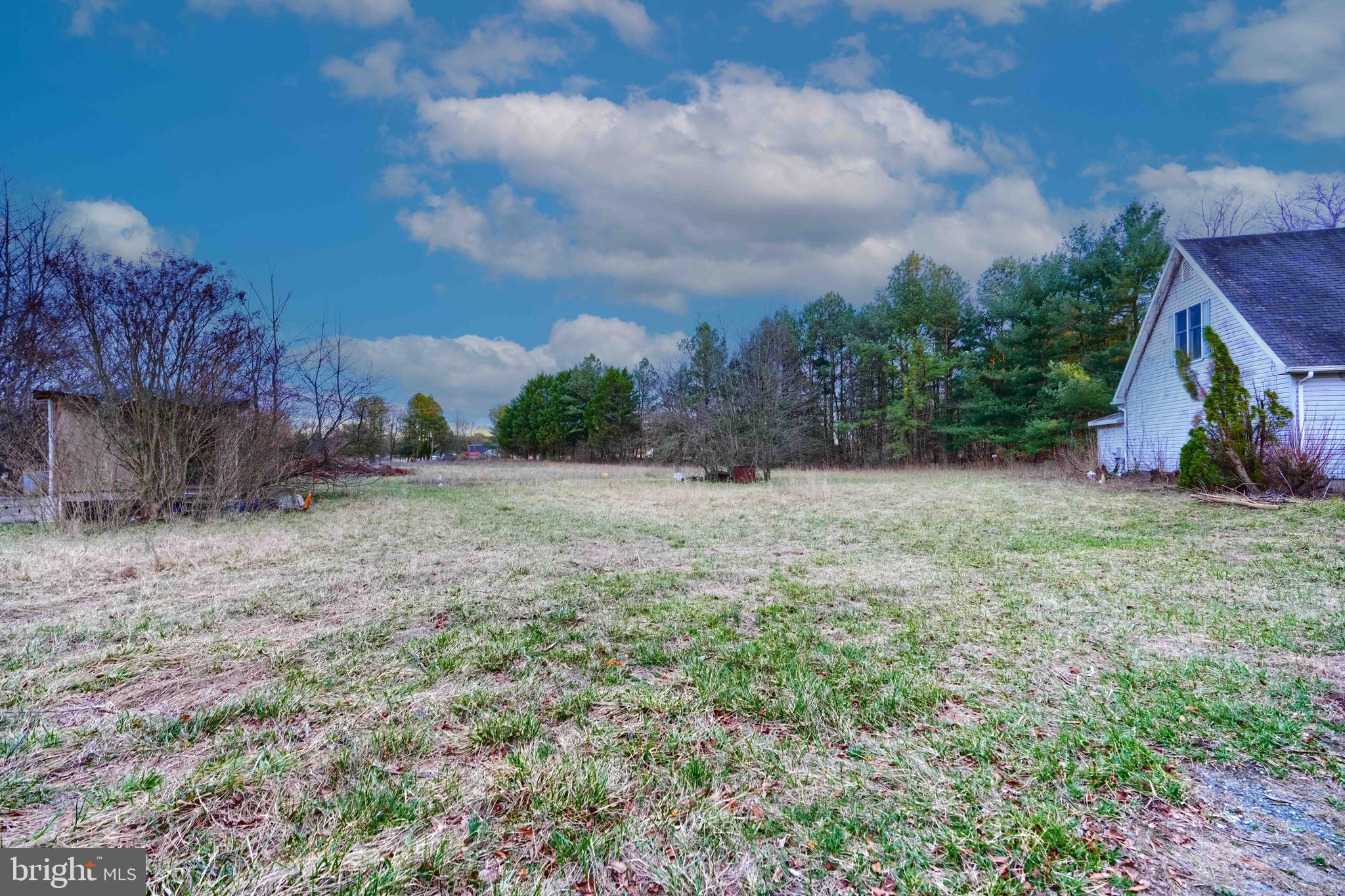 1520 DUDLEY CORNERS