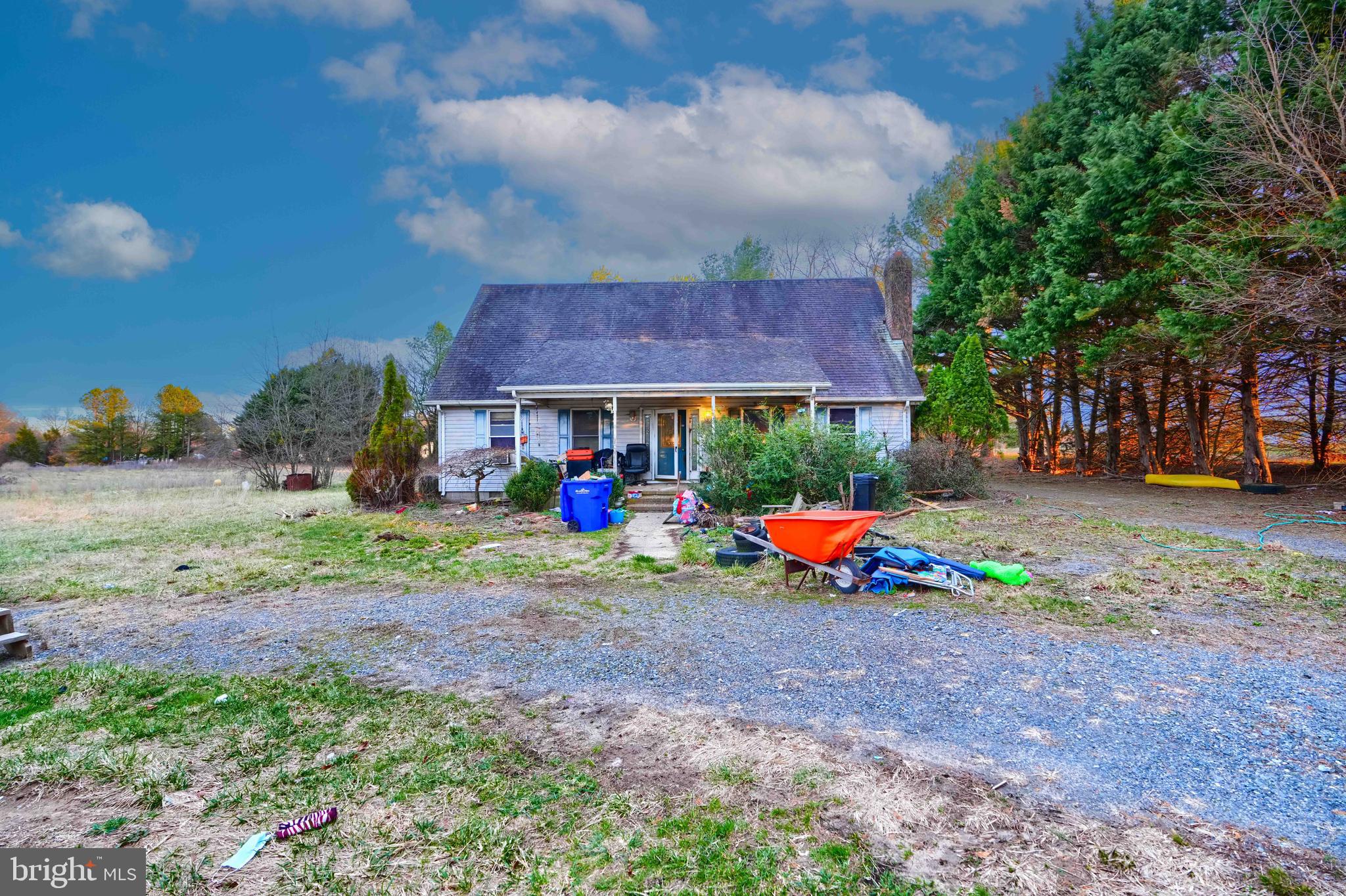 1520 DUDLEY CORNERS