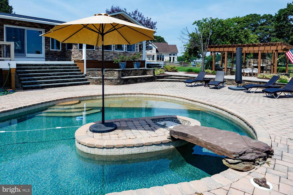 213 GRASON VISTA DRIVE