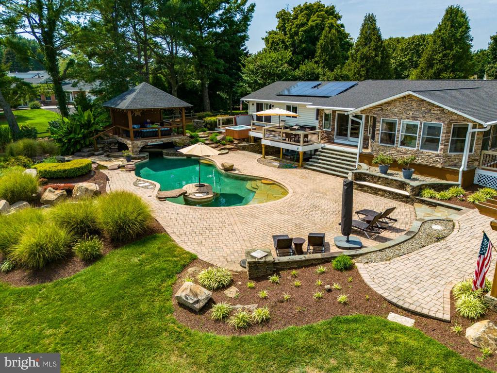 213 GRASON VISTA DRIVE