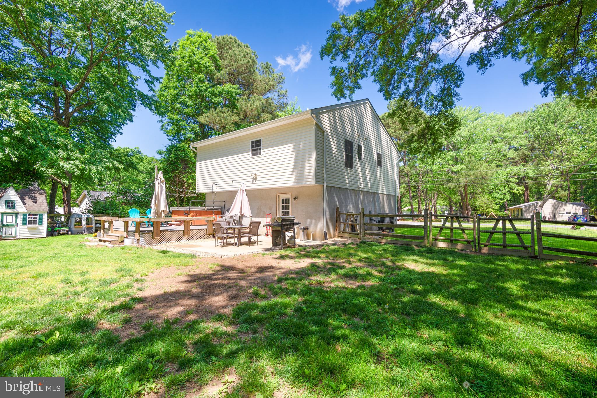 337 WHITEHOUSE DRIVE