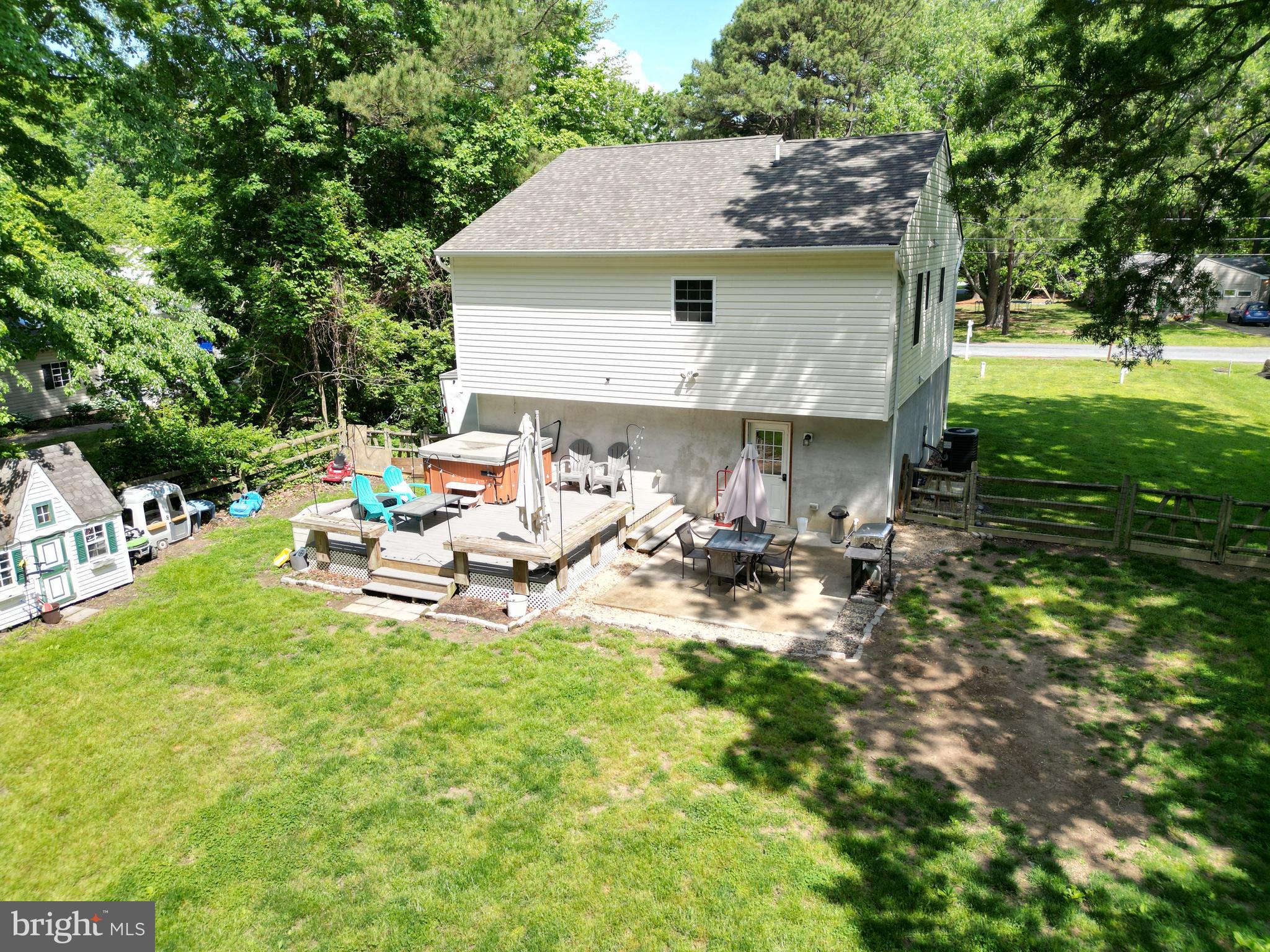 337 WHITEHOUSE DRIVE