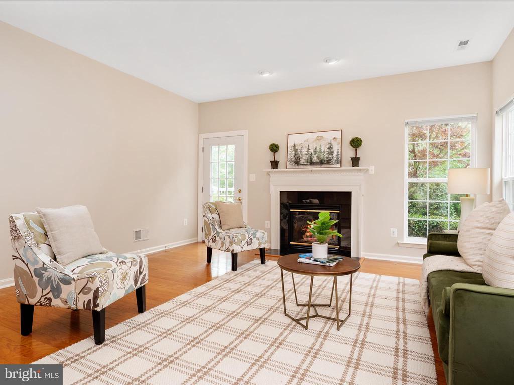 364 OVERTURE WAY