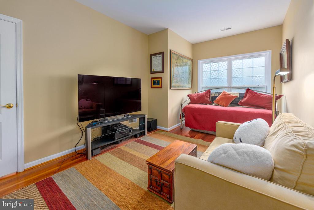 250 CONCERTO AVENUE