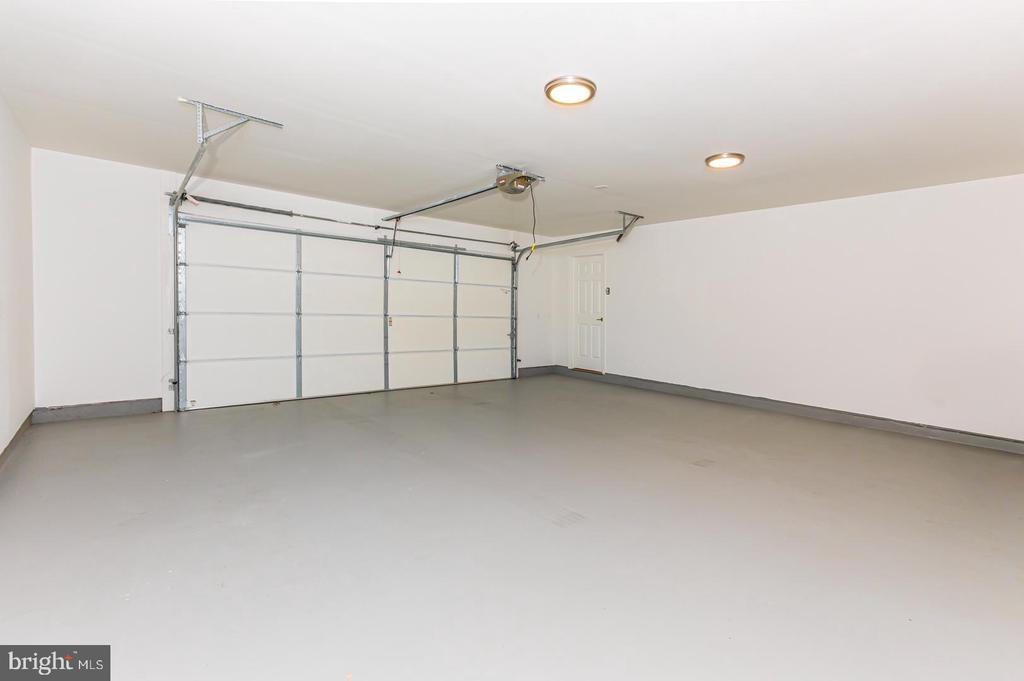 102 GOLF COURT