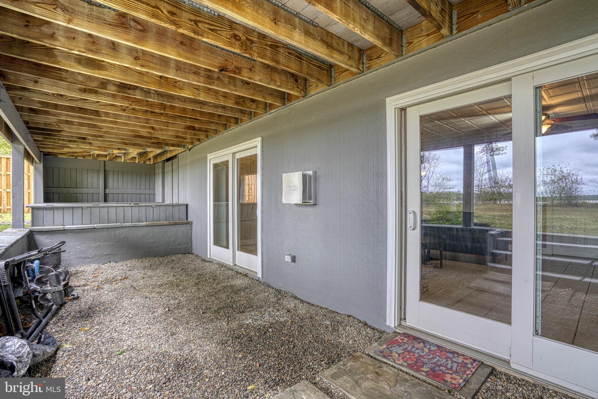 492 PEAR TREE POINT ROAD