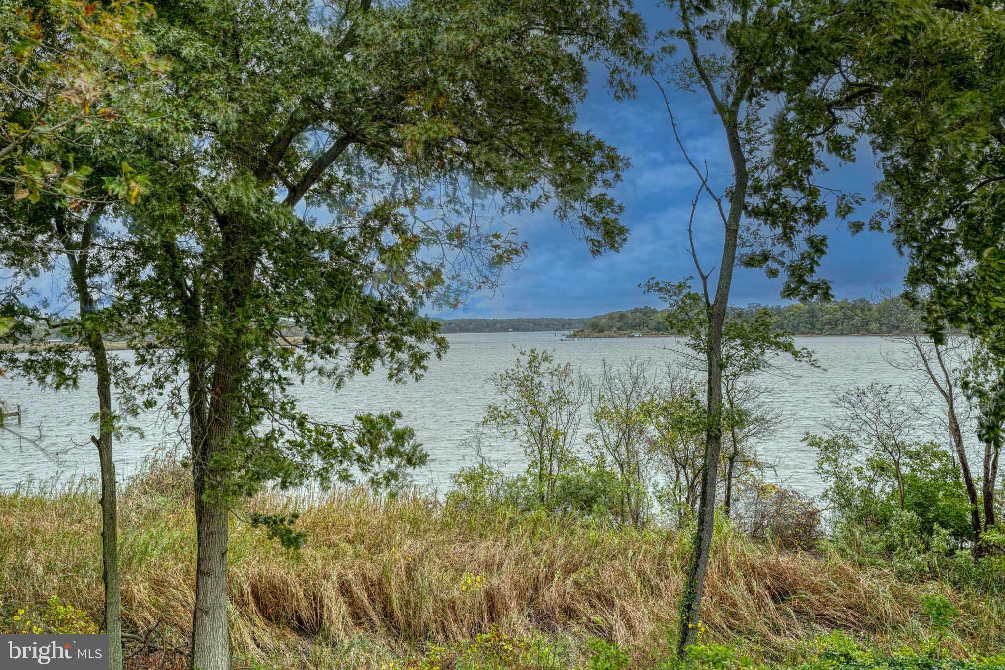 492 PEAR TREE POINT ROAD