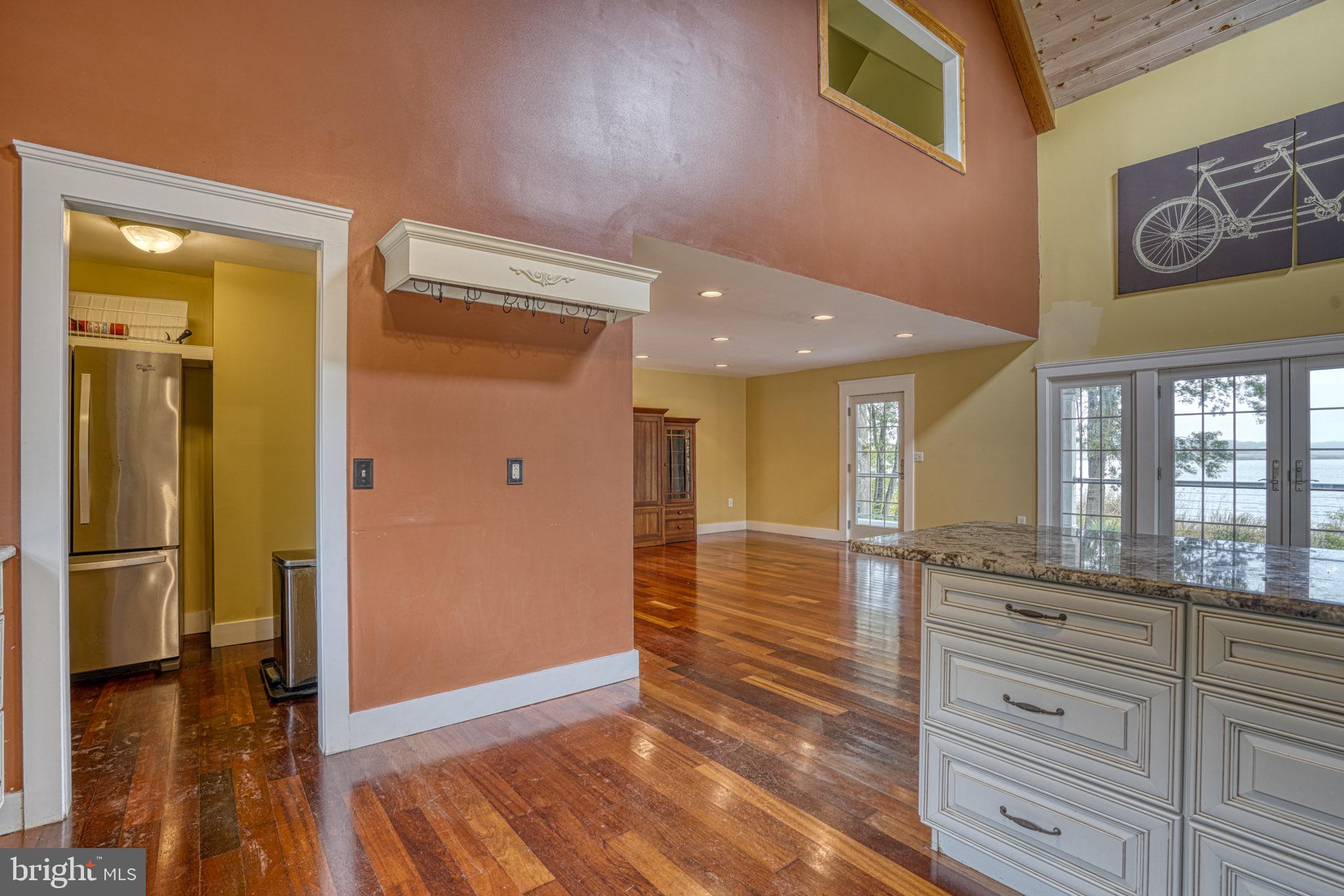 492 PEAR TREE POINT ROAD