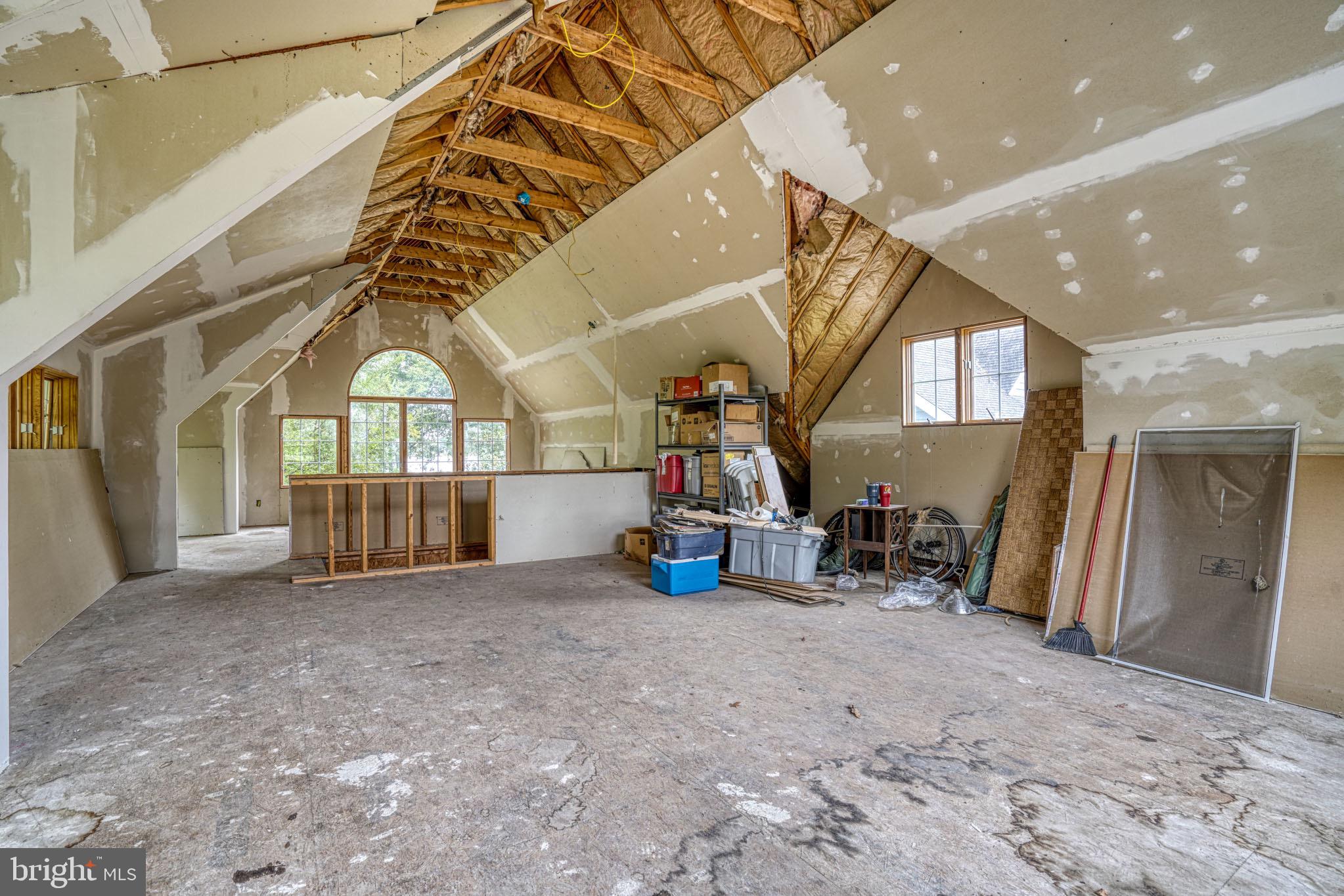 492 PEAR TREE POINT ROAD