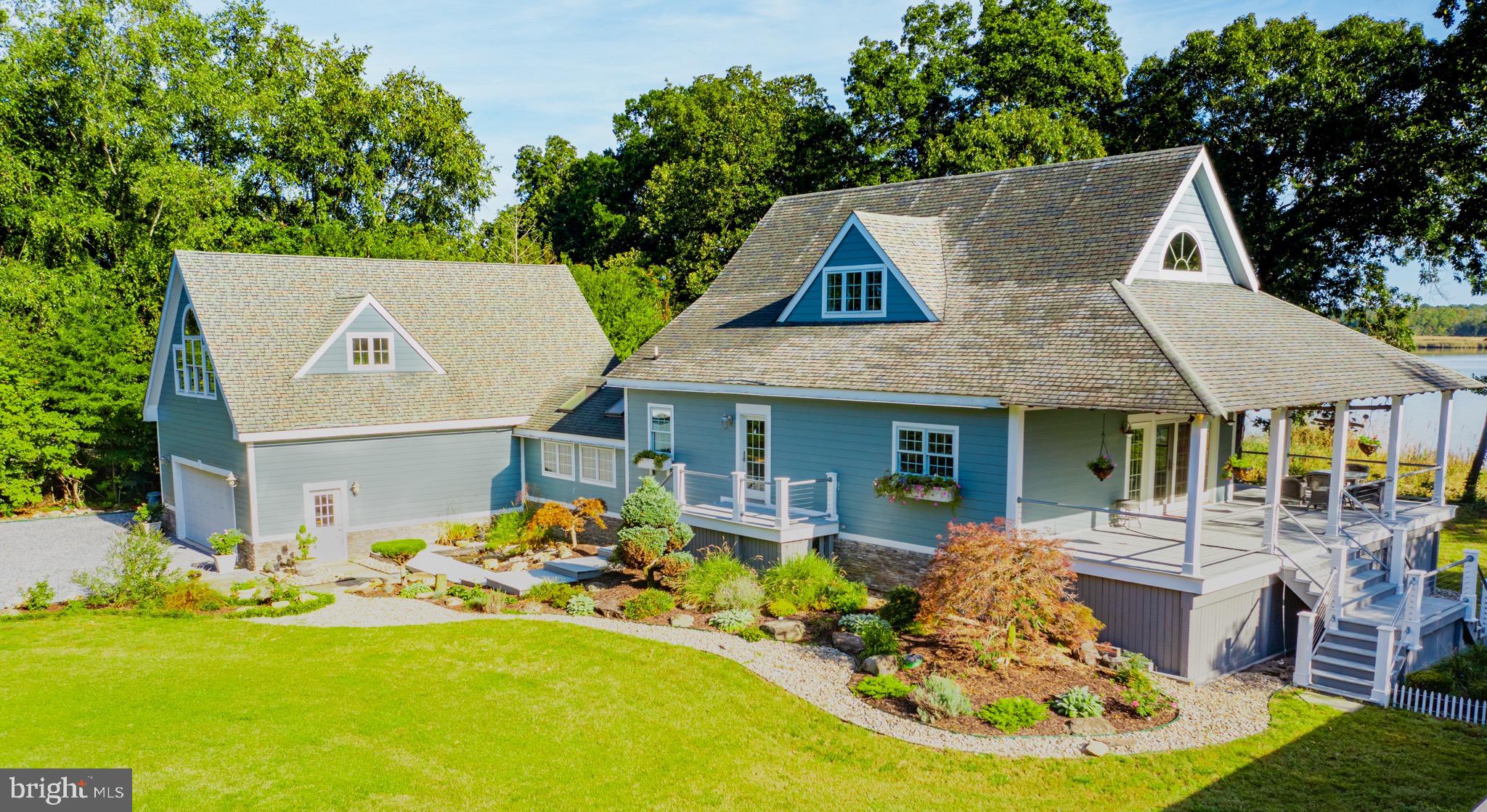 492 PEAR TREE POINT ROAD