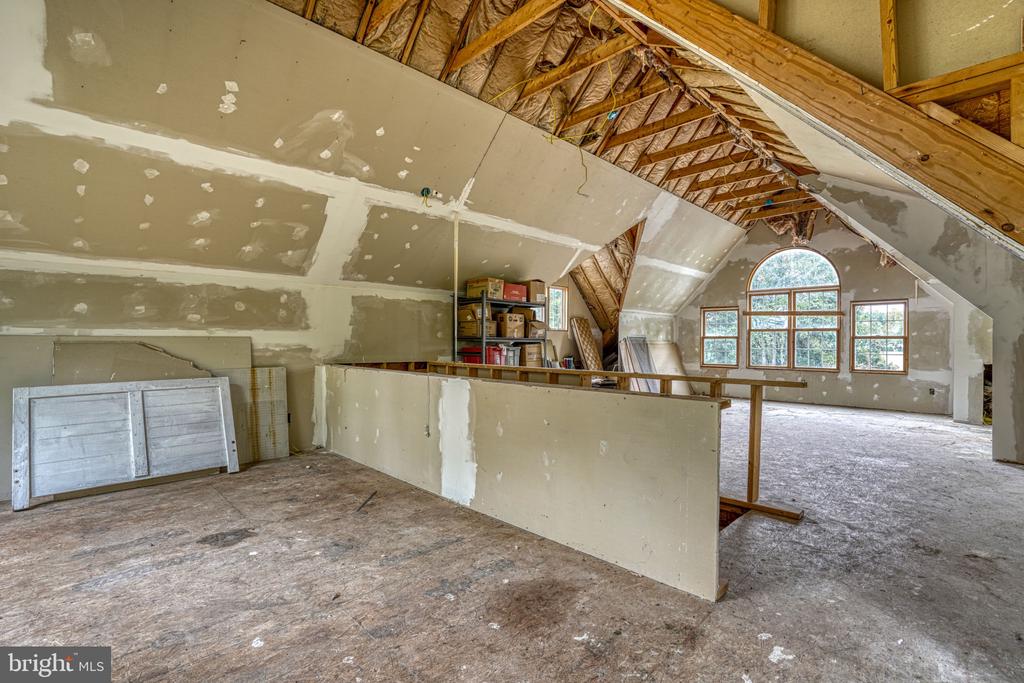 492 PEAR TREE POINT ROAD