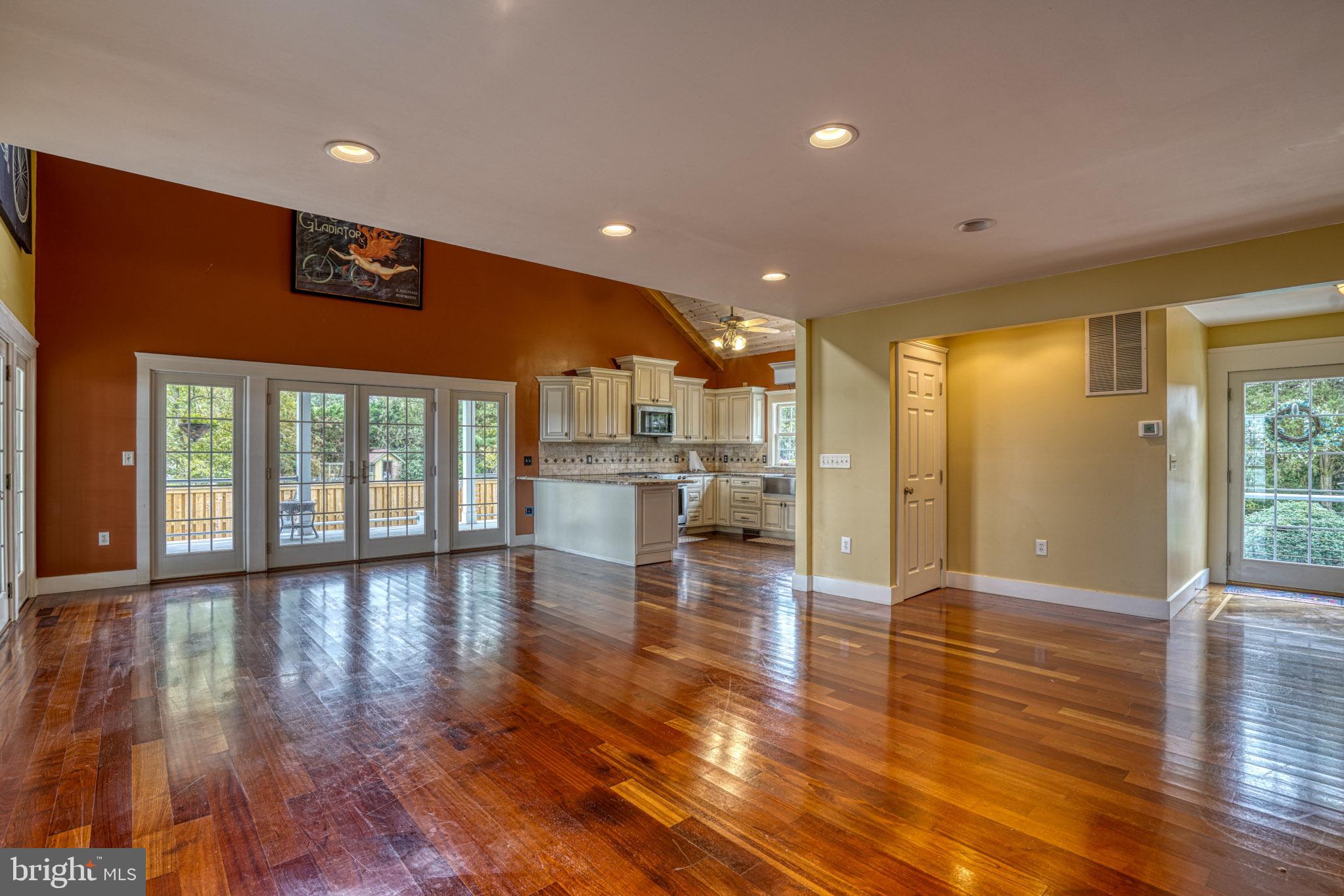 492 PEAR TREE POINT ROAD