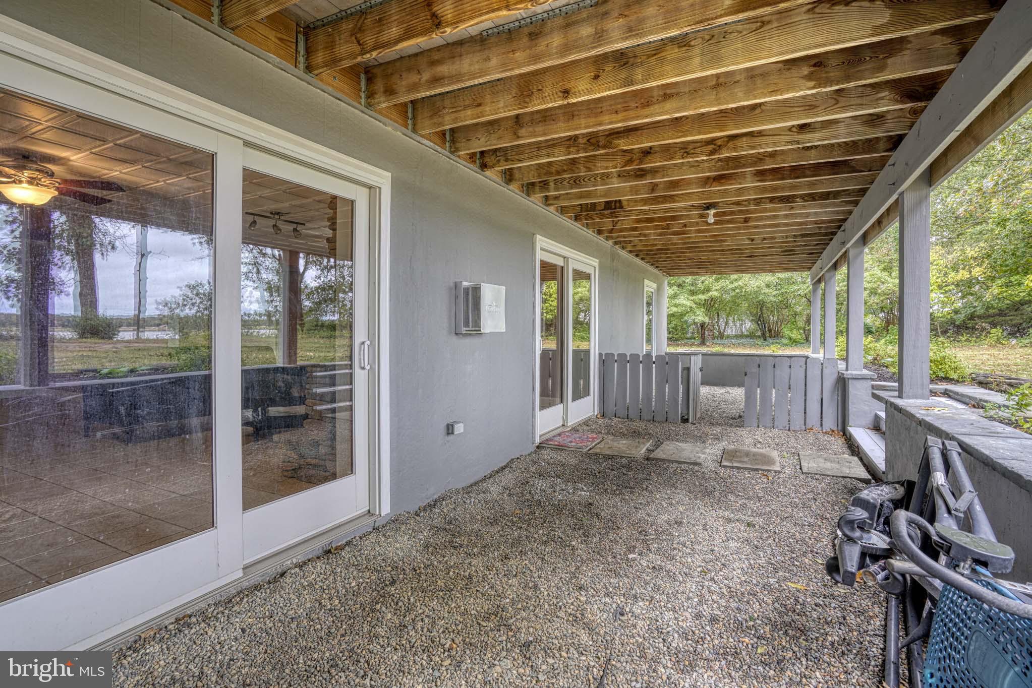 492 PEAR TREE POINT ROAD