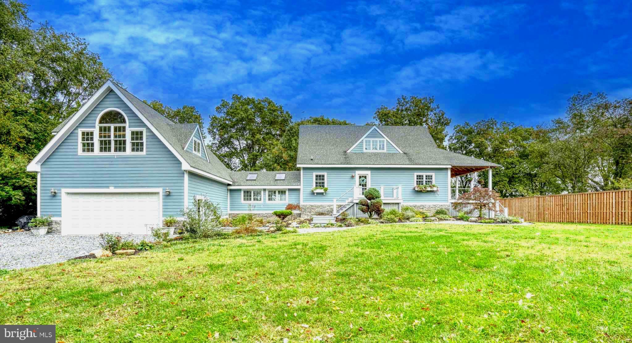 492 PEAR TREE POINT ROAD