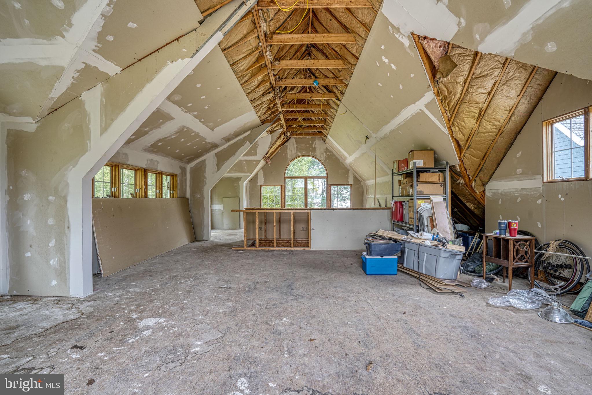 492 PEAR TREE POINT ROAD