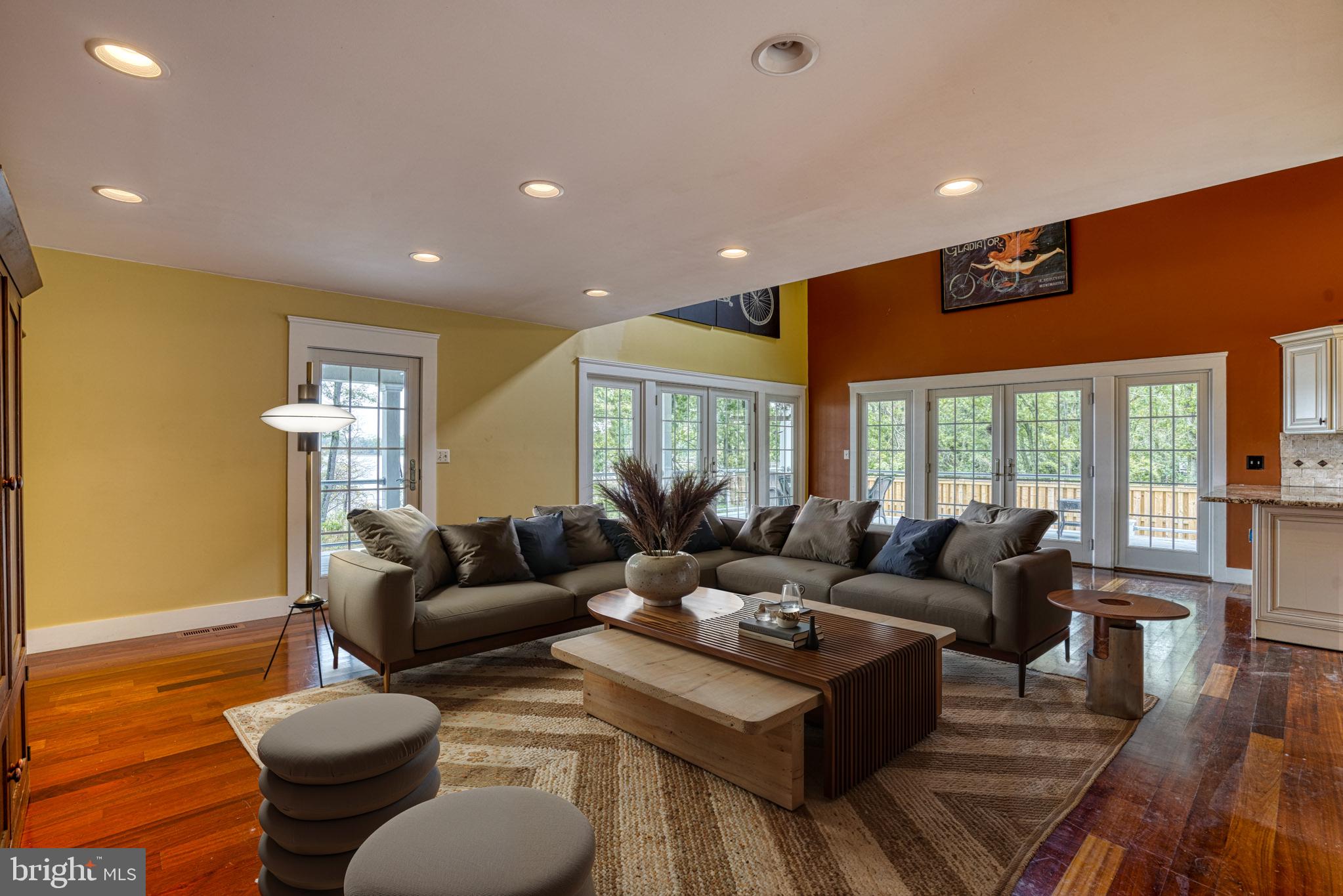 492 PEAR TREE POINT ROAD