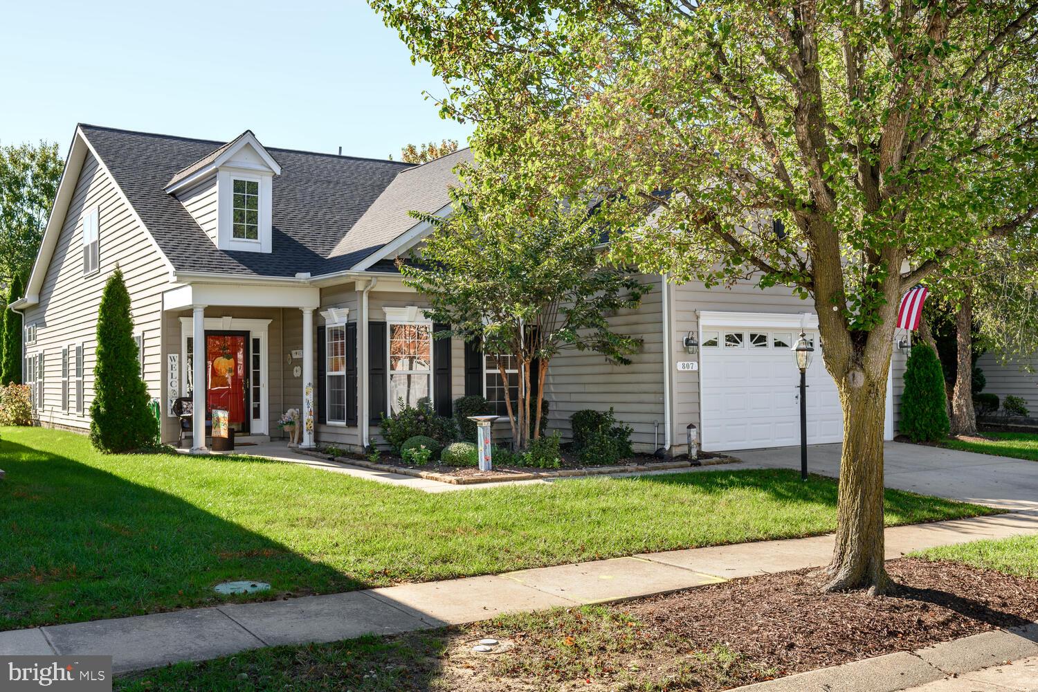 807 HARMONY WAY