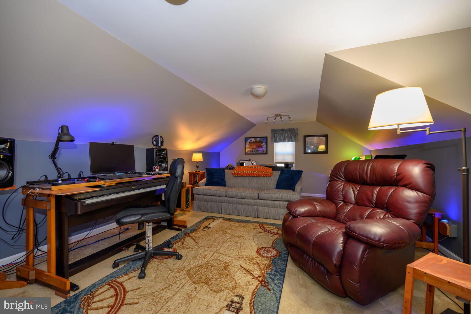 807 HARMONY WAY