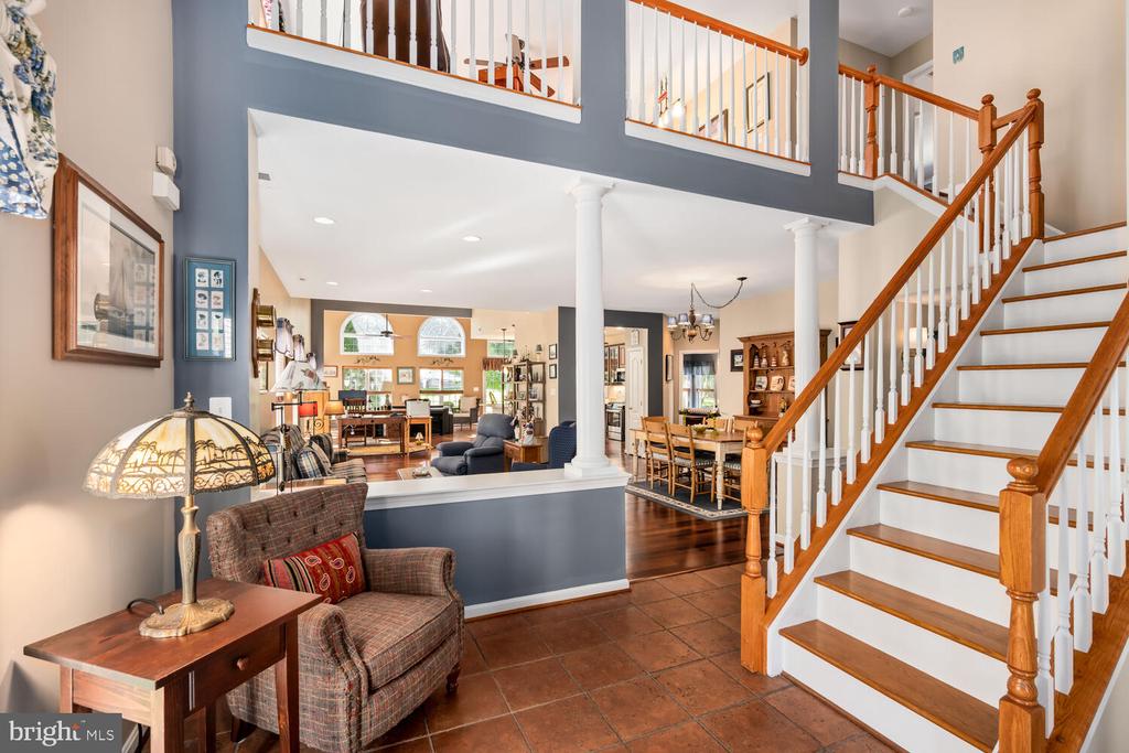 807 HARMONY WAY