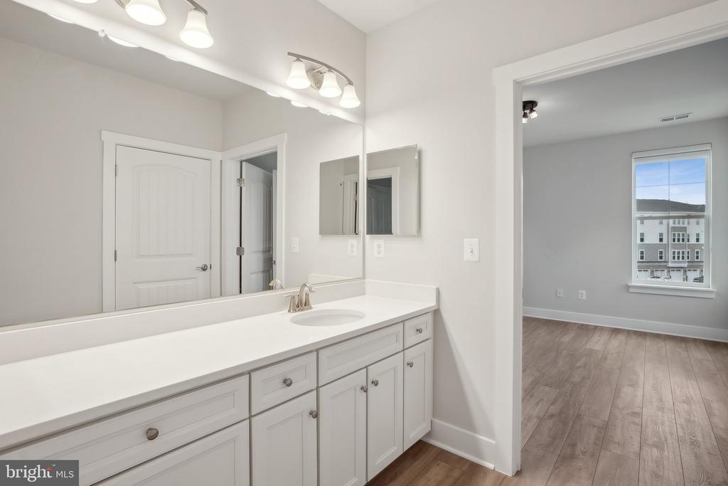 170 HARRIER WAY 34