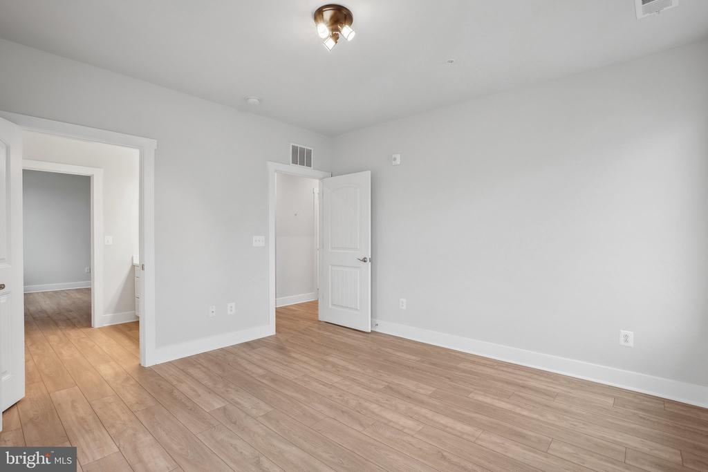 170 HARRIER WAY 34