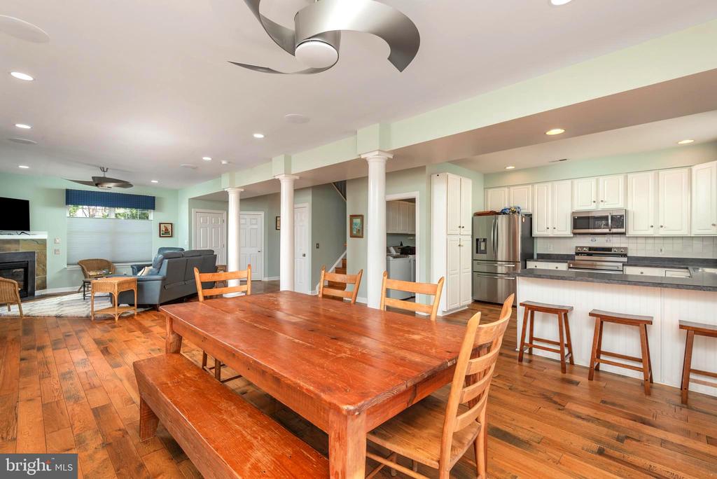 2613 CECIL DRIVE