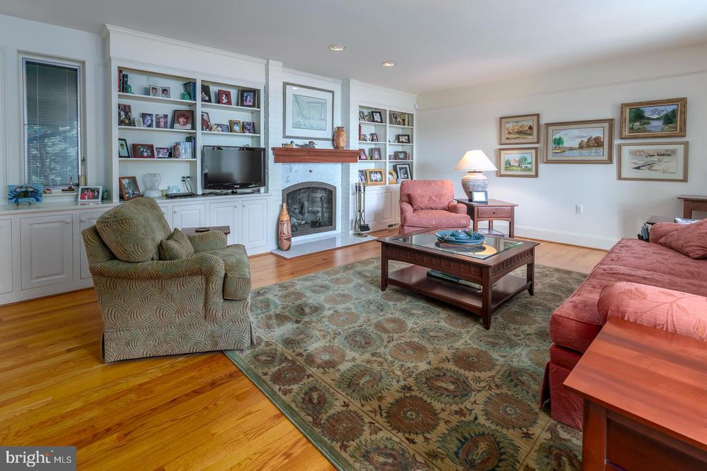 377 HEMSLEY DRIVE