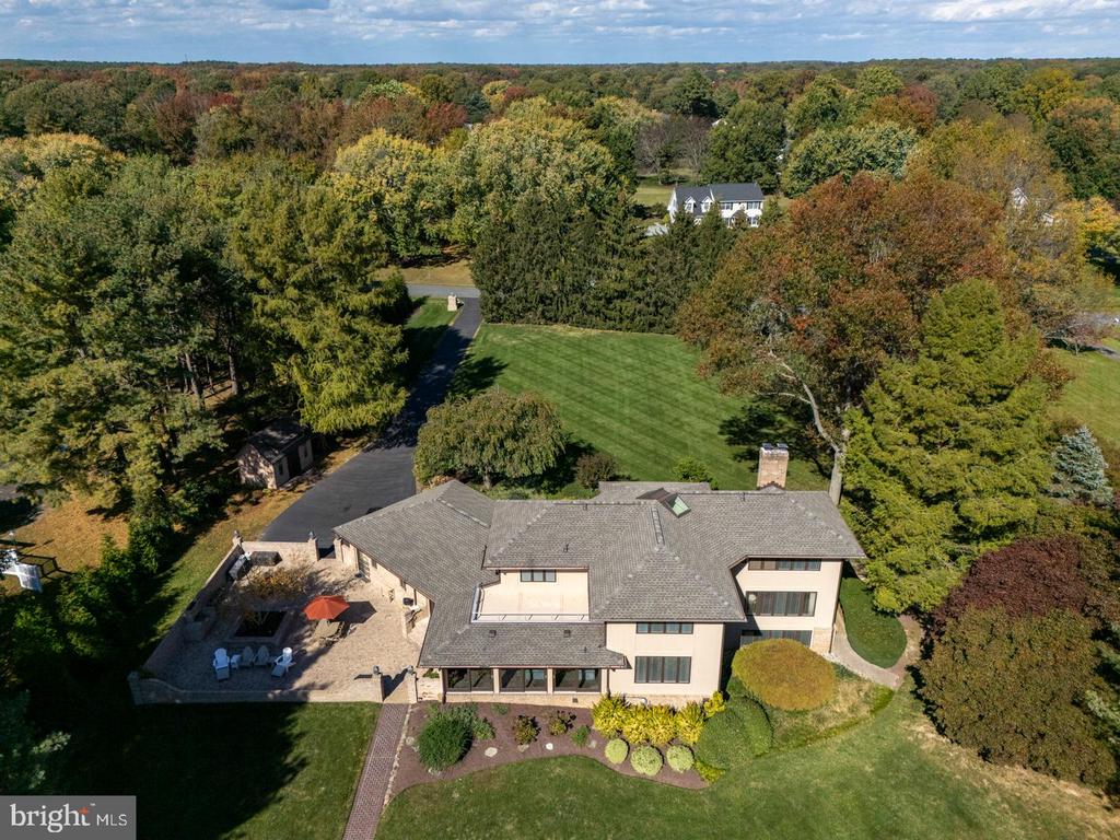 377 HEMSLEY DRIVE