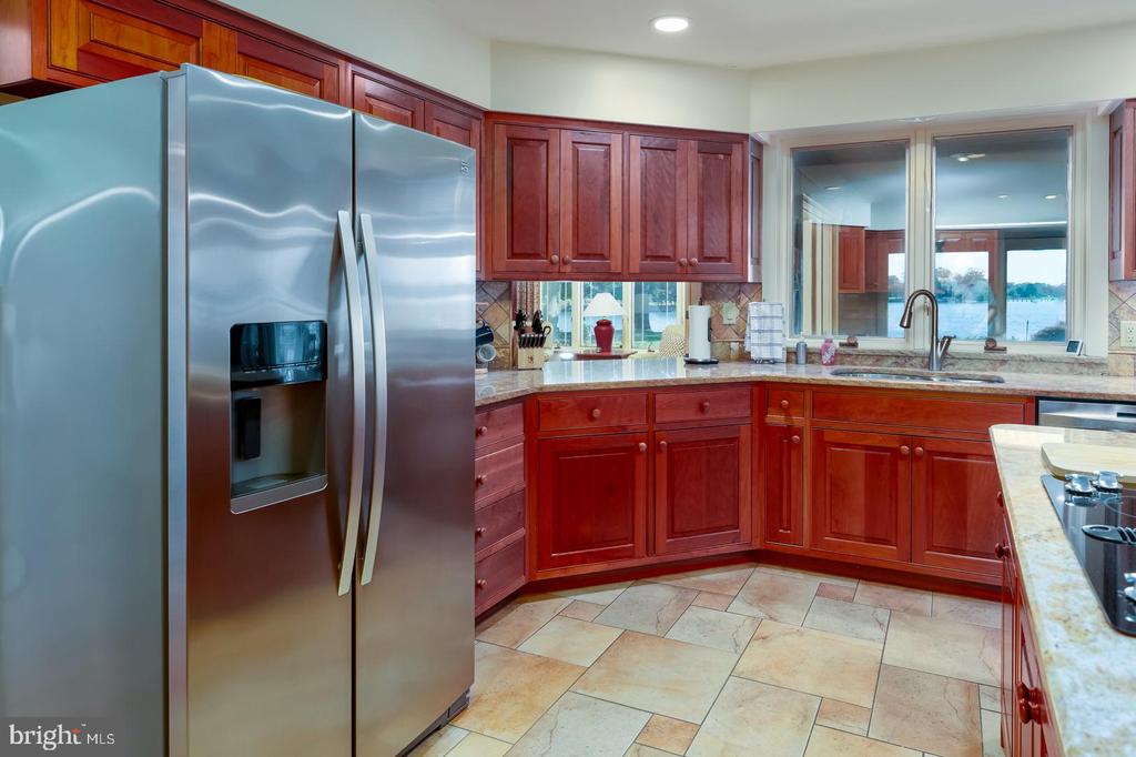 377 HEMSLEY DRIVE