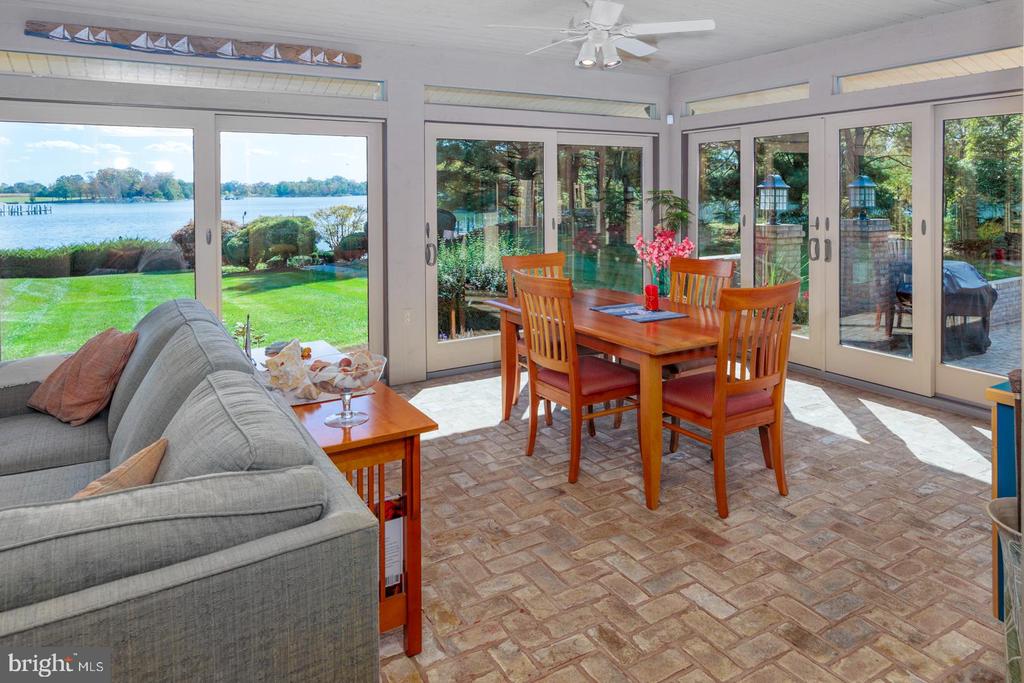 377 HEMSLEY DRIVE