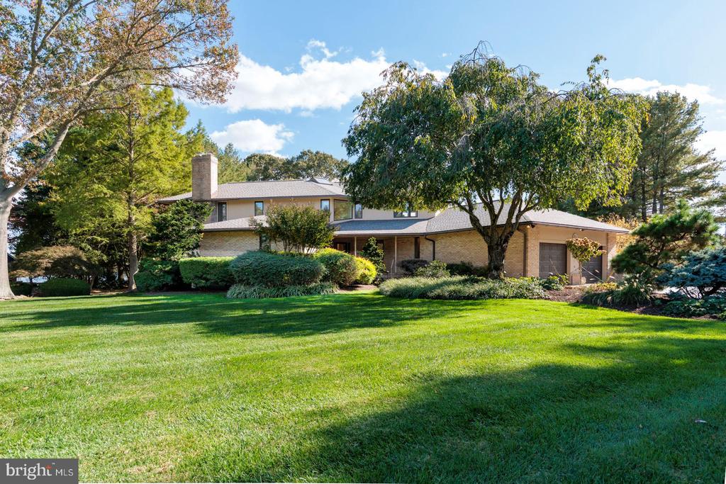 377 HEMSLEY DRIVE